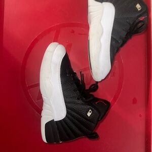Kids retro Jordan’s 12 Black and White